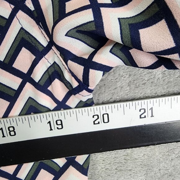 Womens Ann Taylor LOFT Geometric Print Blouse Top Button Up Polyester Size S - Picture 6 of 8